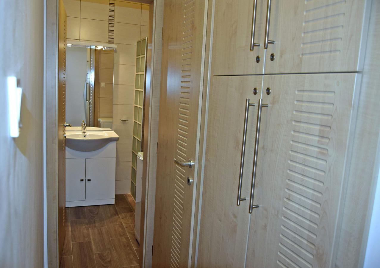 Weninger Studio Apartman Kiskunhalas Exterior foto